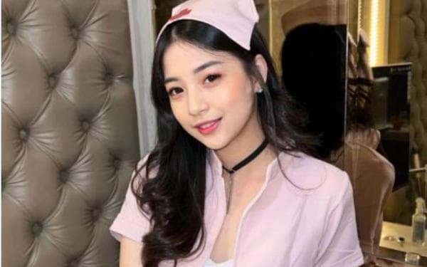 Potret Seksi Gamers Cantik BTR Vakezka Bikin Netizen Gagal Fokus