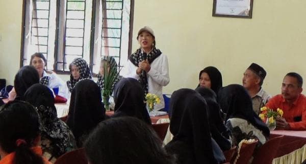 PT Socfindo Latih Warga 2 Desa Masak Makanan dan Minuman Bunga Telang PT Socfindo Latih Warga 2 Desa Masak Makanan dan Minuman Bunga Telang