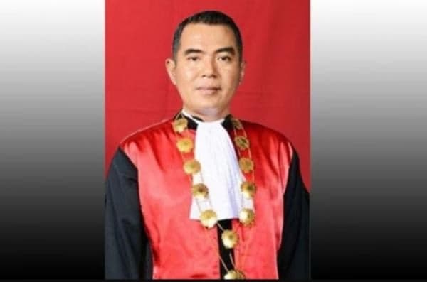 Sosok Wahyu Iman Santoso, Hakim yang Memimpin Sidang Sambo Ternyata Pernah di PN Karanganyar Sosok Wahyu Iman Santoso, Hakim yang Memimpin Sidang Sambo Ternyata Pernah di PN Karanganyar