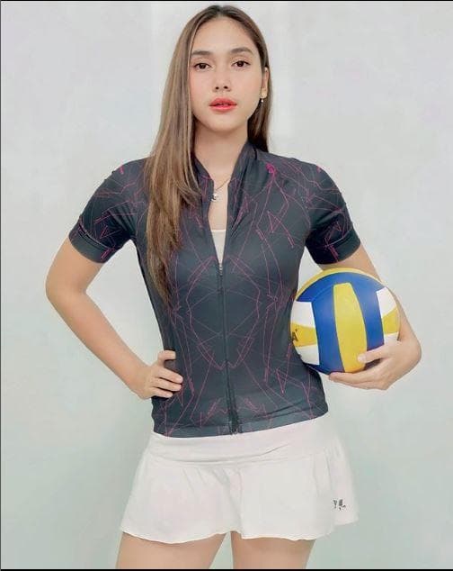 Pesona Adinda Indah, Pevoli Cantik Jabar Viral jadi Reporter Proliga 2023