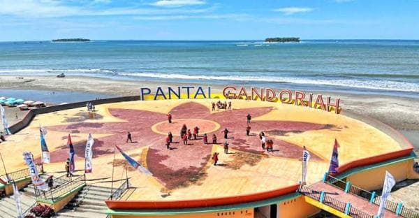 Lenyapnya WC Terpanjang di Dunia yang Kini Disulap Jadi Jejeran Pantai Rancak Pariaman