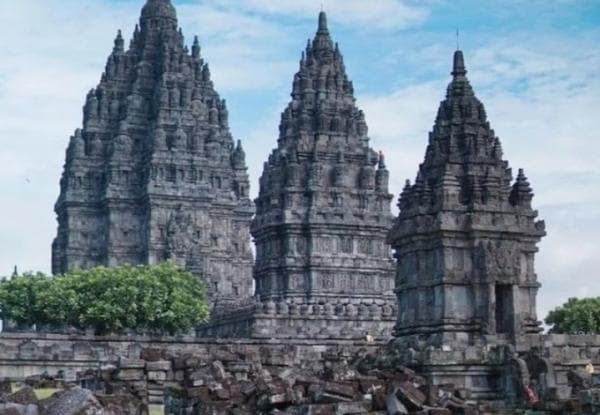 Mitos Candi Prambanan, Misteri Kutukan Perawan Tua Bandung Bandung Bondowoso