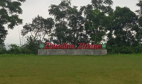 Lapangan Sepak Bola di Subang Ini Jadi Saksi Bisu Zinedine Zidane Pernah Bermain Bola di Indonesia