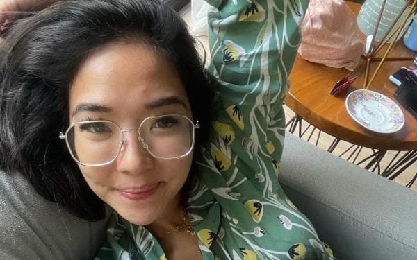 5 Potret Gisel Tanpa Makeup, Pesona Mama Muda Bikin Warganet Pelototin Handphone