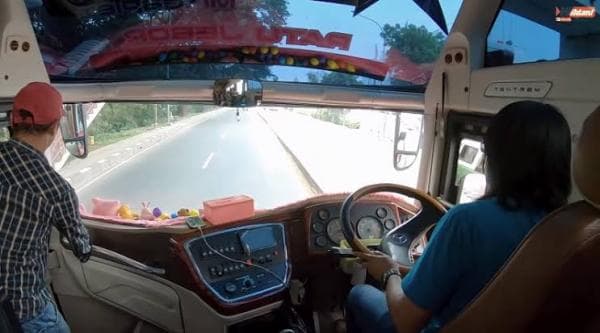 3 Kode Rahasia Sopir jika Ada Copet Beraksi Dalam Bus, Anda Perlu Tahu dan Harus Waspada