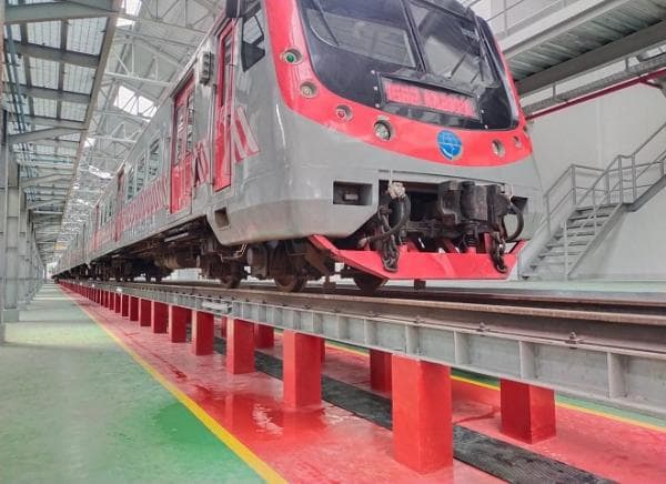 Melihat Depo KRL Pertama di Jawa Tengah