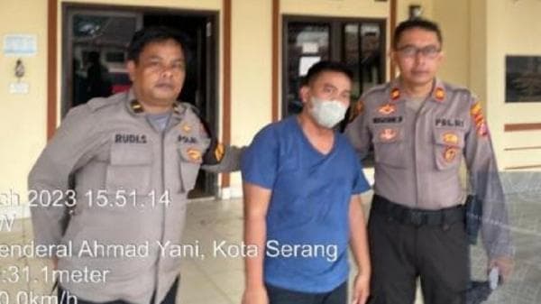 Perselingkuhan jadi Motif Mantri Suntik Mati Kades di Serang, Pengacara : Klien Kami Emosi Perselingkuhan jadi Motif Mantri Suntik Mati Kades di Serang, Pengacara : Klien Kami Emosi