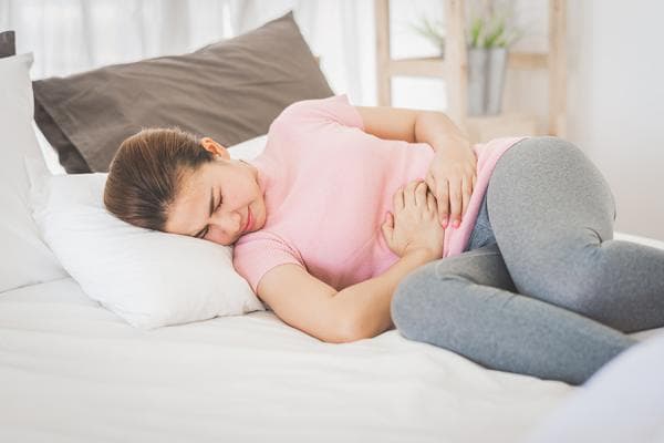 Ini 4 Tips Atasi Sakit Perut di Pagi Hari