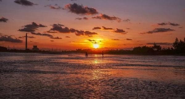 Pantai Sodong di Cilacap: Harga Tiket, Lokasi, Jam buka, dan Daya Tarik