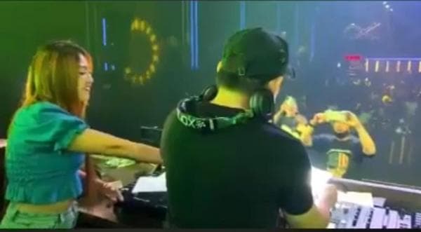 Viral! Mobil Honda Brio Kecelakaan, 1 Orang Dikabarkan Tewas, Diduga Pulang Dugem dari Ibiza Club Viral! Mobil Honda Brio Kecelakaan, 1 Orang Dikabarkan Tewas, Diduga Pulang Dugem dari Ibiza Club