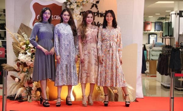 Morphidae Hadirkan Koleksi Baru di Matahari Tunjungan Plaza 1, Cocok Untuk Ramadan dan Lebaran Morphidae Hadirkan Koleksi Baru di Matahari Tunjungan Plaza 1, Cocok Untuk Ramadan dan Lebaran