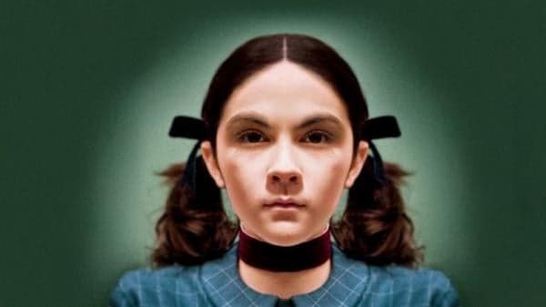 Sinopsis Film Orphan Sinopsis Film Orphan