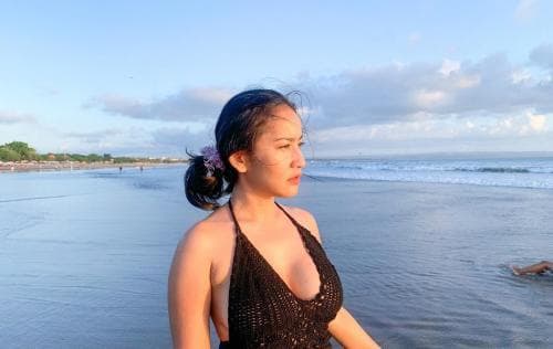 5 Potret Risma Nilawati Mantan Istri Ferry Maryadi, Netizen: Makin Hot Aja!