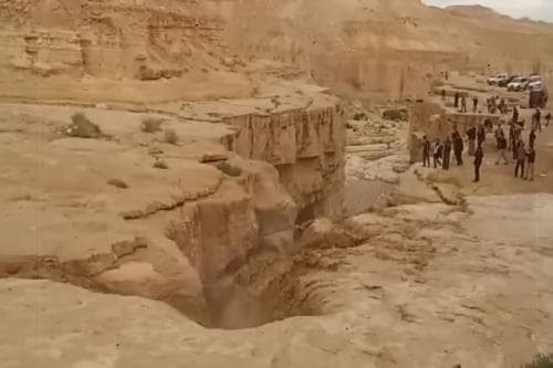 Moment Fenomena Aneh dan Mengerikan Bermunculan, Banyak Beranggapan Peristiwa Tanda Akhir Zaman?