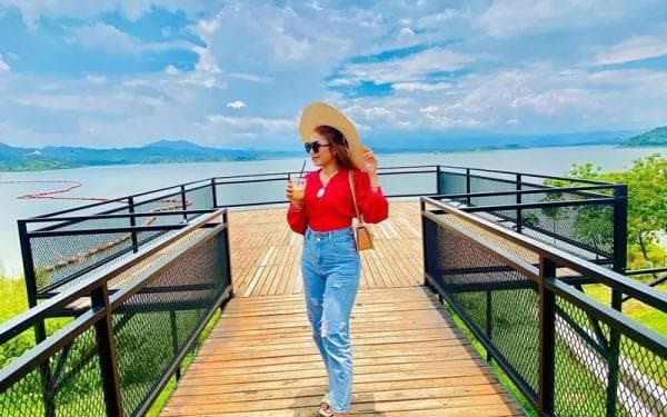 Diserbu Pengunjung, Wisata Tanjung Duriat Jatigede Sumedang Sukses Bikin Pangling Diserbu Pengunjung, Wisata Tanjung Duriat Jatigede Sumedang Sukses Bikin Pangling