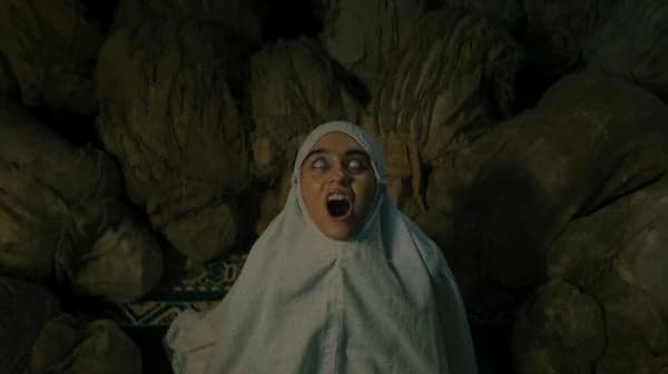 Sinopsis Film Khanzab, KIsah Seorang Gadis yang Diganggu Ketika Sedang Ibadah