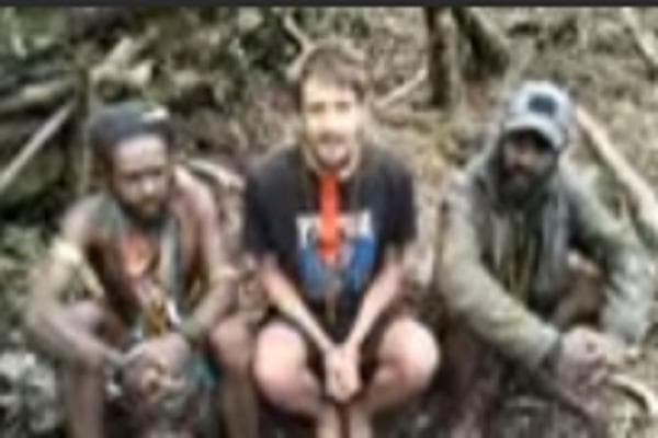 3 Bulan Disandera KKB, Kondisi Pilot Kapten Philips Mark Marthen Masih Hidup dan Sehat