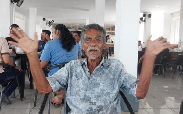 Hasbi Burhan Sastrawan Aceh Ingin Terus Berikan Karya Sastranya Untuk Aceh