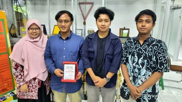 Ikut Ajang Internasional di Malaysia, Tim Mahasiswa Tehnik Kimia UMS Sabet Bronze Medal