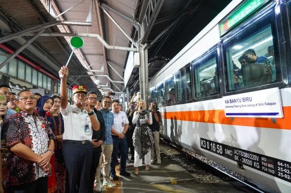 KA Banyubiru Semarang-Solo Resmi Meluncur, Tarif Ekonomi Promo Rp20 Ribu
