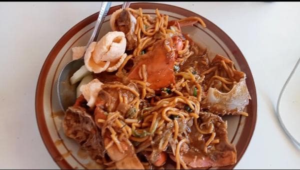 Nikmatnya Mie Kepiting Jumbo Khas Kabupaten Pidie Jaya, Hingga Bisa Bikin Ngiler Nikmatnya Mie Kepiting Jumbo Khas Kabupaten Pidie Jaya, Hingga Bisa Bikin Ngiler