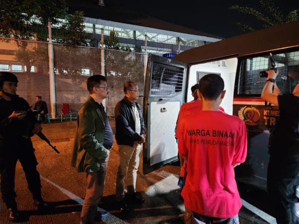 Puluhan Narapidana High Risk Dipindahkan ke Nusakambangan