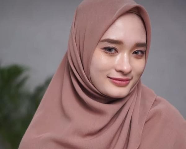 Pasca Lepas Cadar Inara Rusli Dinilai Warganet Berubah?
