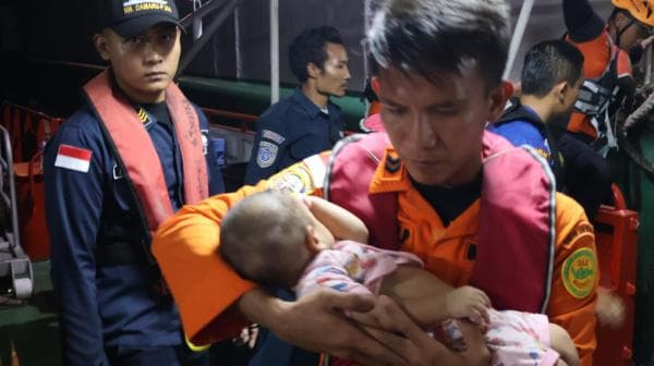 KM Sakura Express Kandas di Pangkalpinang, 2 dari 151 Penumpang Dilarikan ke RS