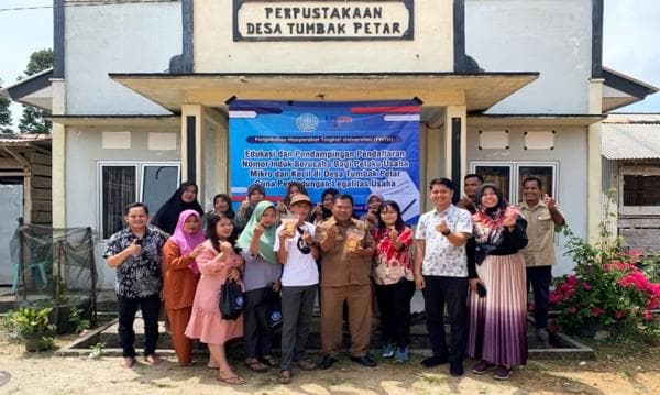 Tim Pengabdian UBB Dampingi Masyarakat Desa Tumpak Petar Daftarkan NIB