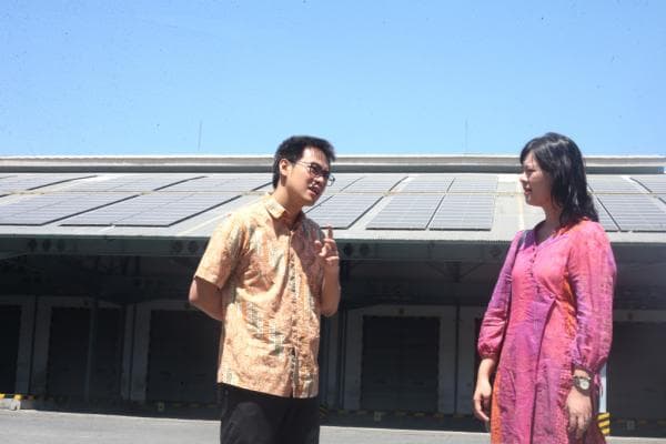 Pabrik Biskuit Jacobis Gunakan PLTS, Hasilkan Energi 1,1 juta kWh