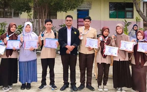 Pemenang Kompetisi Olimpiade Sains Akbar Nasional, Cek Daftar Juara OSAN 2023