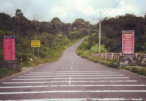Menguak Misteri "Jalan Misteri" di Kawasan Gunung Kelud