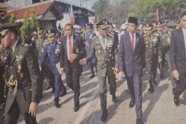 Kisah Marahnya Presiden Jokowi usai Berjalan Kaki 3 Km Hadiri HUT TNI