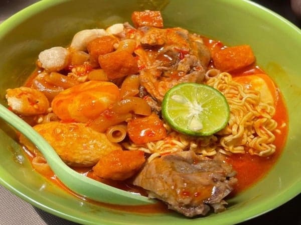 Ini Dia 5 Warung Seblak Terenak dan Populer di Bandung, Gurih-Gurih Enyoy! Ini Dia 5 Warung Seblak Terenak dan Populer di Bandung, Gurih-Gurih Enyoy!