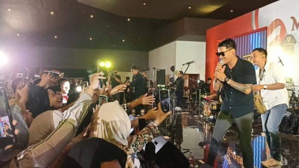 Lirik Nemu Lagu Gilga Sahid yang Trending di YouTube, Berserta Terjemahan!