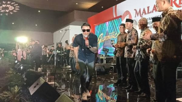 Lirik Lagu Nemen dari Gildcoustic yang Booming di Tiktok: Ngomongo Njalokmu Piye
