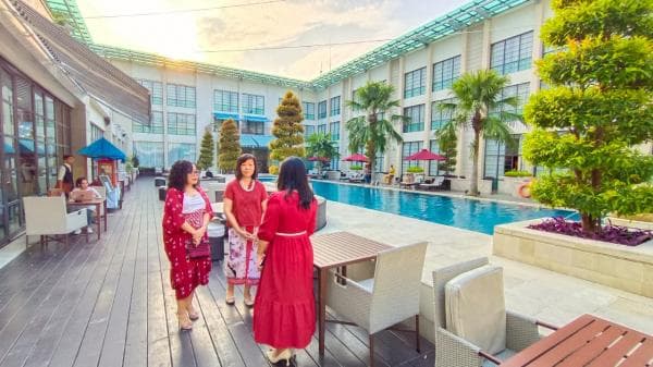 Berada di Pusat Kota, Kolam Renang Lantai 9 Jadi Daya Tarik Bagi Pengunjung di Hotel Aryaduta Medan