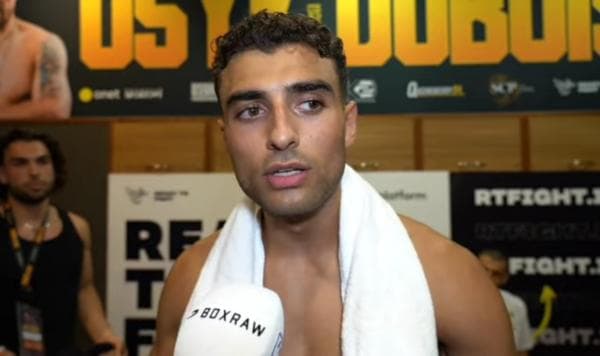 Putra Nasem Hameed berhasil membuat langkah gemilang dalam laga debutnya dini hari ini