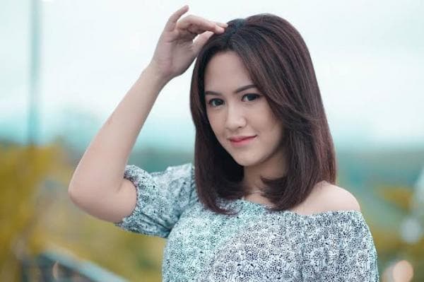 Cerita Unik Dibalik Nama Happy Asmara, Penyanyi yang Punya Penggemar Garis Keras