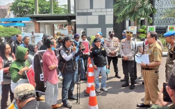 Pertanyakan Soal Kepengurusan DKSS, ASEM Minta Gubernur Sumsel Lakukan Hal Ini Pertanyakan Soal Kepengurusan DKSS, ASEM Minta Gubernur Sumsel Lakukan Hal Ini