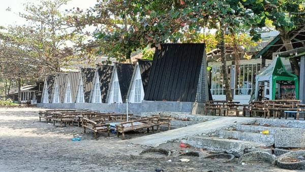 Bangunan Estetik di Atas Jogging Track Tepi Pantai Citepus Palabuhanratu Dibongkar