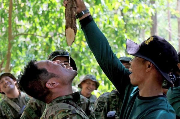 Begini Cara Tentara Bertahan Hidup di Hutan