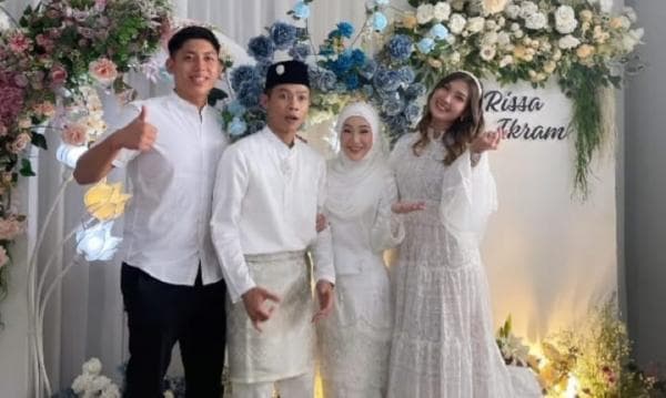 Resmi Melepas Status Janda, Larissa Chou Menikah dengan Ikram Rosadi