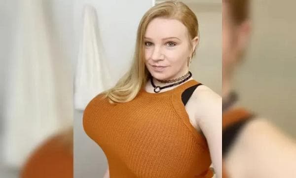 Edan! Wanita Ini Ingin Punya Payudara Terbesar di Dunia, Sudah Operasi Tiga Kali Edan! Wanita Ini Ingin Punya Payudara Terbesar di Dunia, Sudah Operasi Tiga Kali