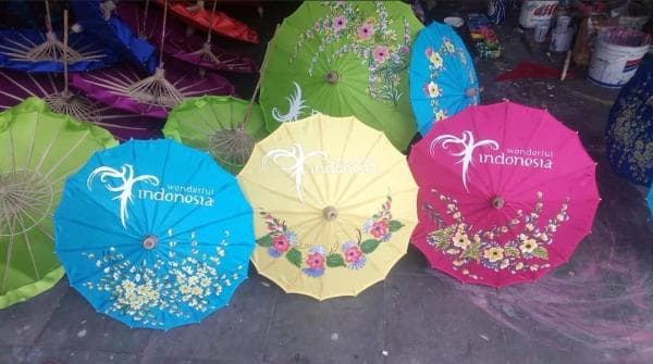 Payung Geulis Khas Tasikmalaya, Warisan Budaya yang Elegan Jadi Ikon Kota Santri