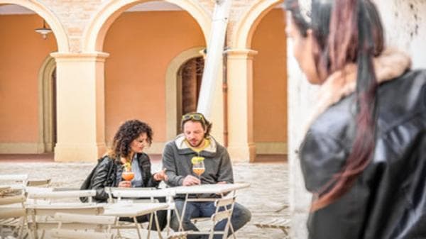 Kata Stalking Viral di Medsos, Ini Arti dan Dampak Negatifnya?