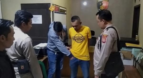 Curi Emas Perhiasan Puluhan Gram, Juru Parkir Pasar Andir Bayongbong Garut Ditangkap