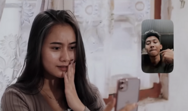 Lirik Lagu Sak Tenane Termasuk Terjemahannya- Vadesta feat. Destya Eka: Kulonuwun Ati Sing Wes Ngela