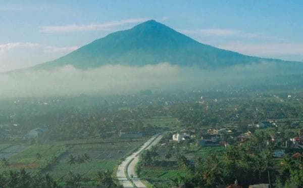 Deretan Gunung Populer di Garut, Ada Trio Paguci dan Tempat Wisata Religi