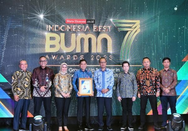 Fokus Dukung Perekonomian Indonesia, Pegadaian Raih Penghargaan BUMN Awards 2023 Fokus Dukung Perekonomian Indonesia, Pegadaian Raih Penghargaan BUMN Awards 2023